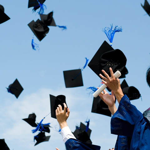 Home graduation 480x480